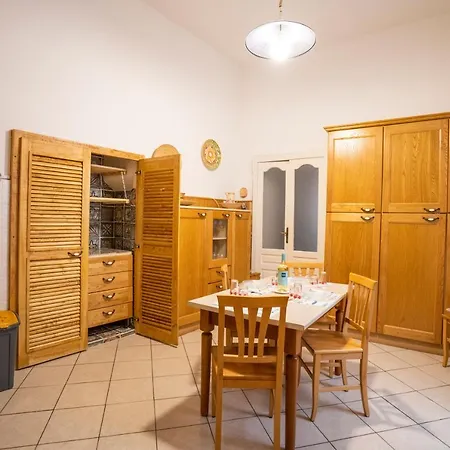 La Casina Nel Centro * טרופאה